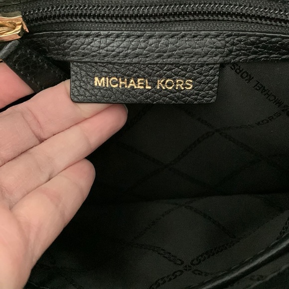 Michael Kors Bedford Legacy Bag - Picture 5 of 8